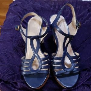 Ellen Tracy ankle strap